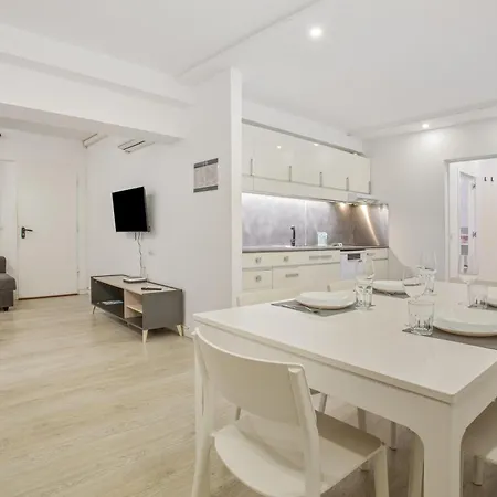 Americas Seafront - Free Wi-fi Holiday home *